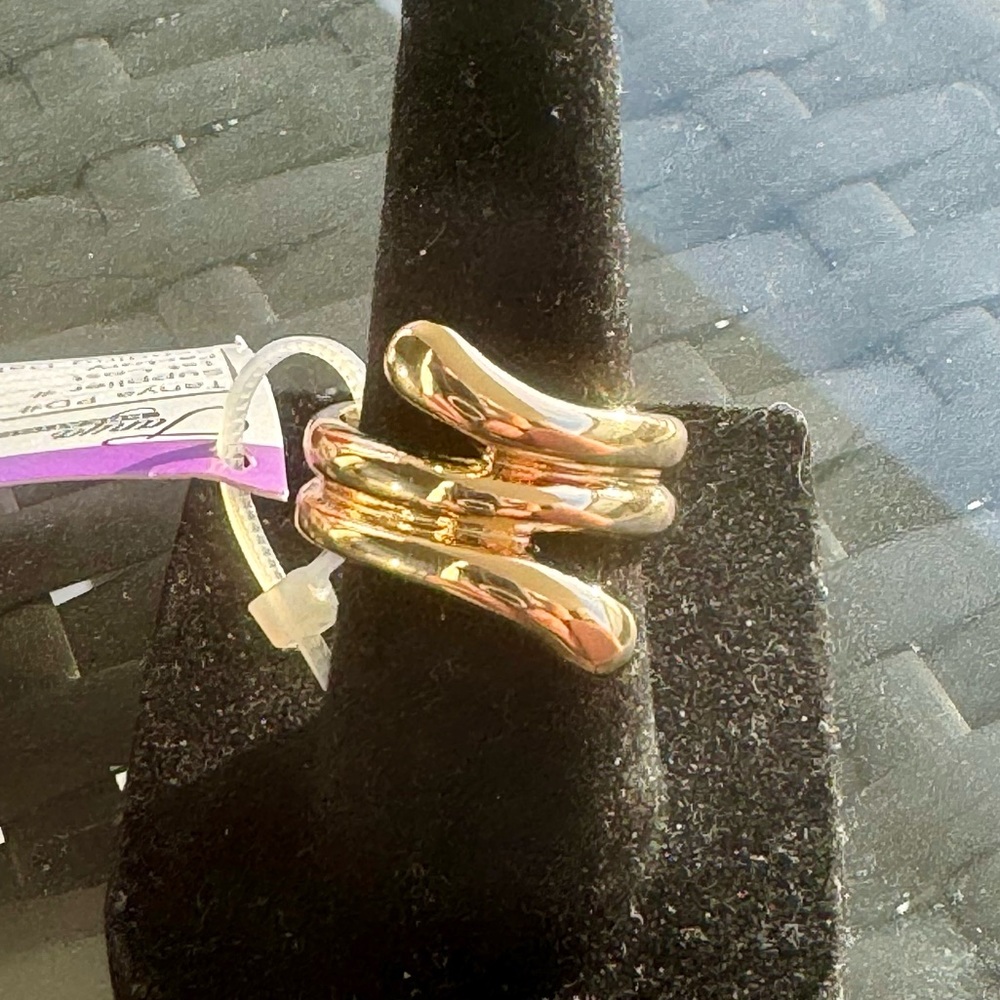 SZ 7 Gold Plated Chunky Swirl Ring